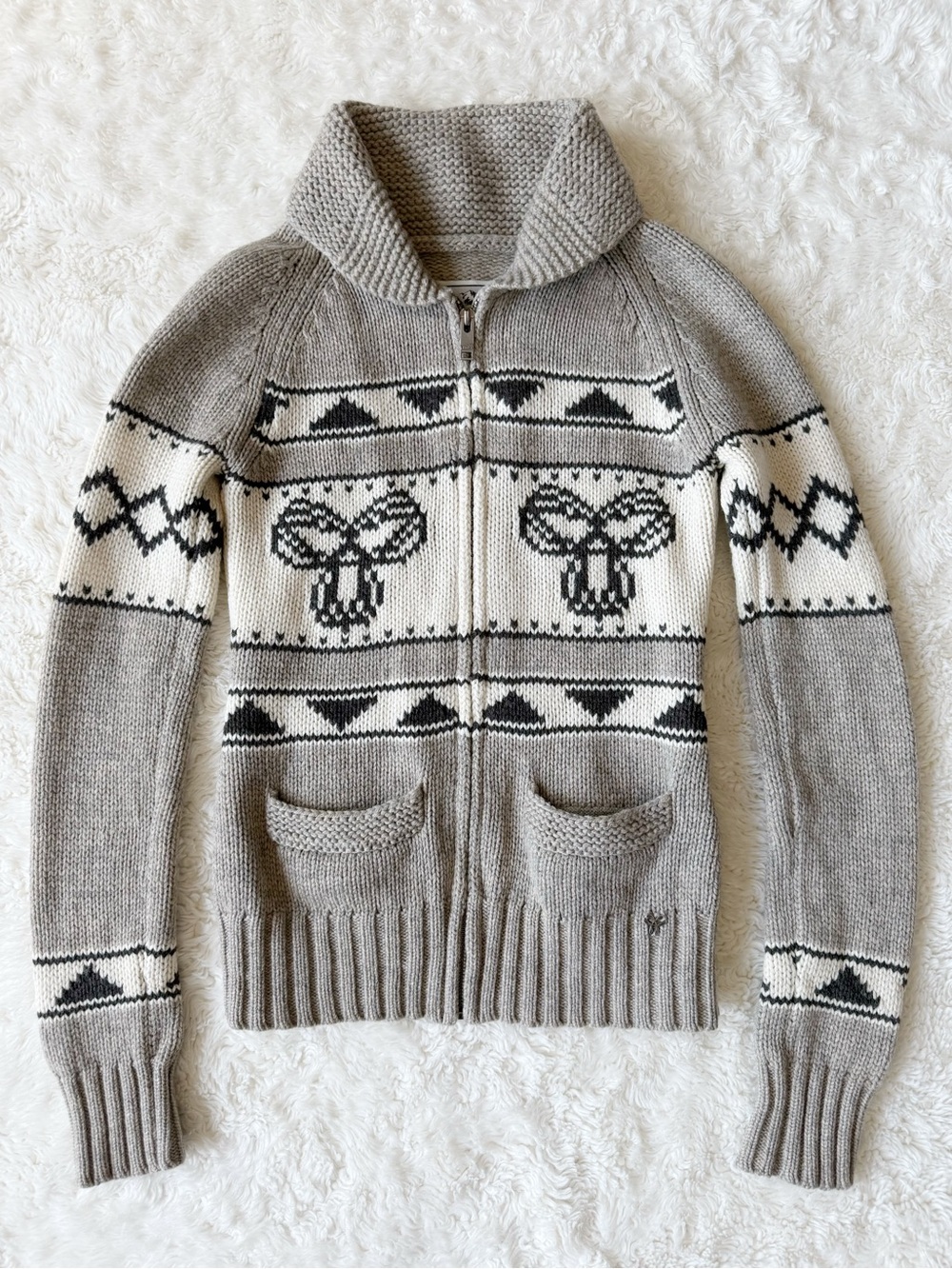 VTG Y2K TNA Aritzia Woman Beige Lambswool Cowichan Knit Cardigan Sweater SMALL - Picture 2 of 7